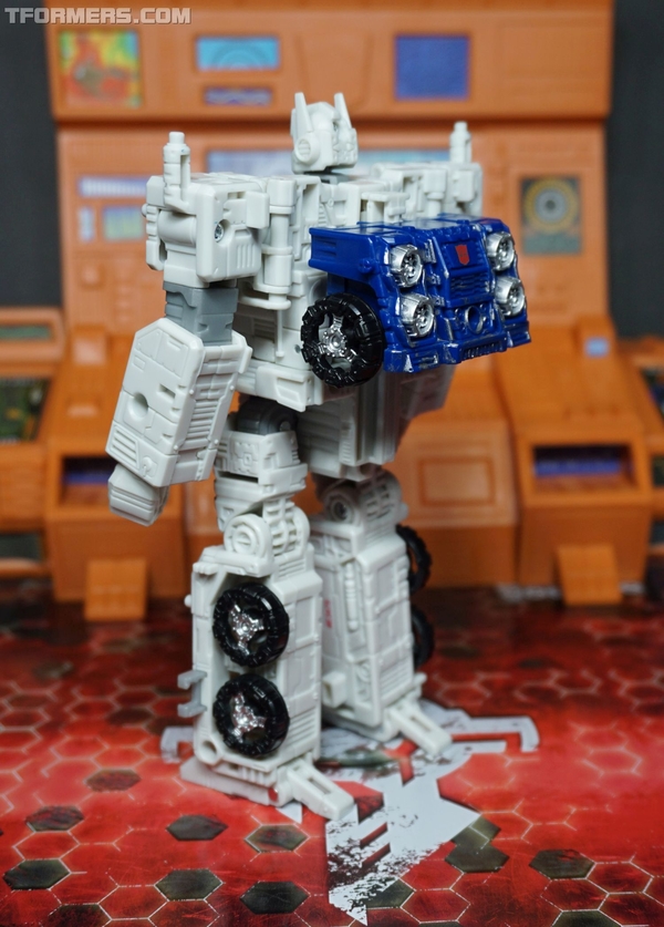 Review Siege Ultra Magnus Leader War For Cybetrtron  (66 of 93)